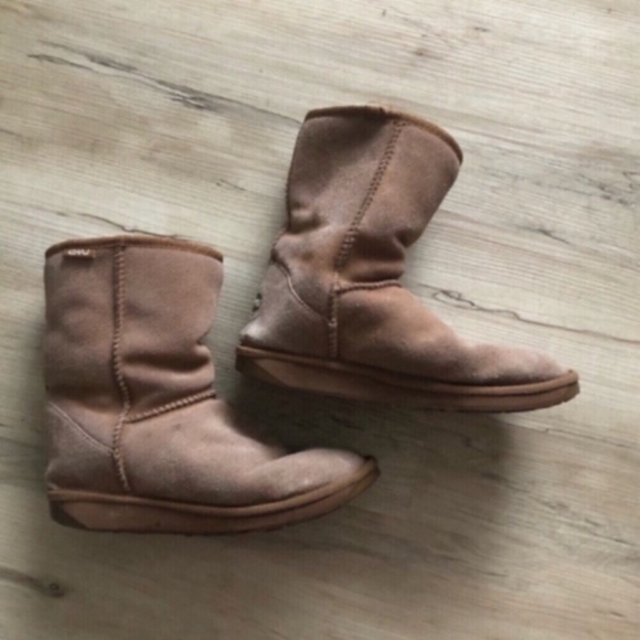 EMU Australia Brown Suede Boots - Picture 7 of 11